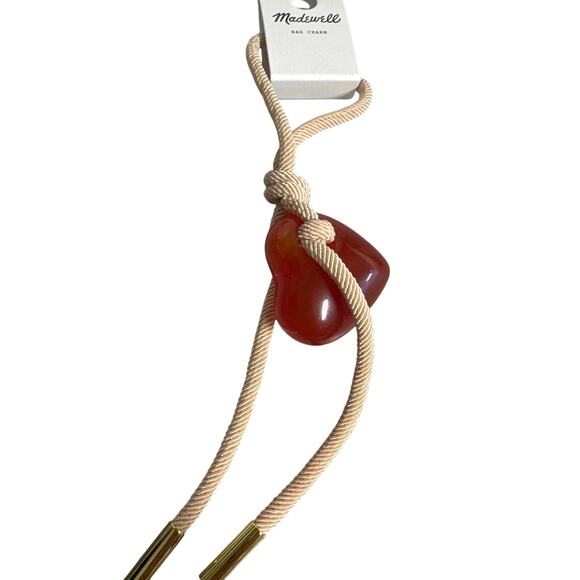 Madewell Carved Heart Bag Charm Pale Dune New with tags - Picture 3 of 3